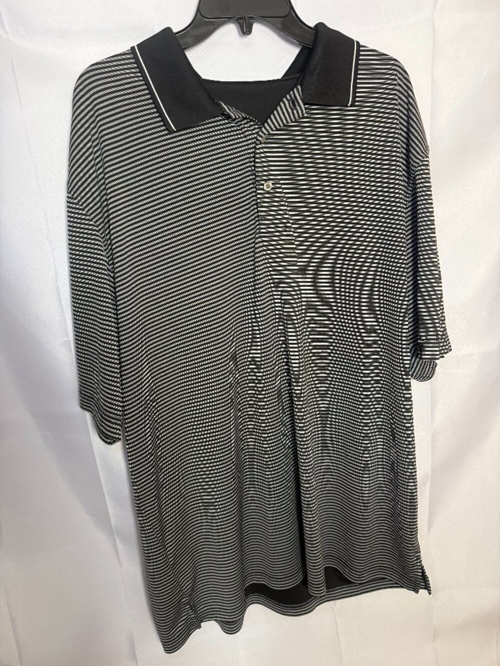 Black & Gray Striped Golf Polo Shirt – Estimated XXL / 2XL Read description